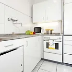Tonis Apartment *