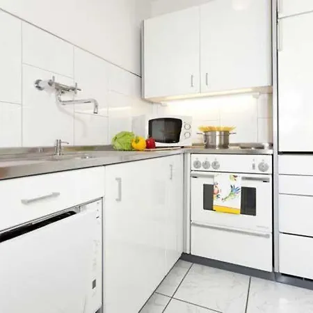 Tonis Apartment *